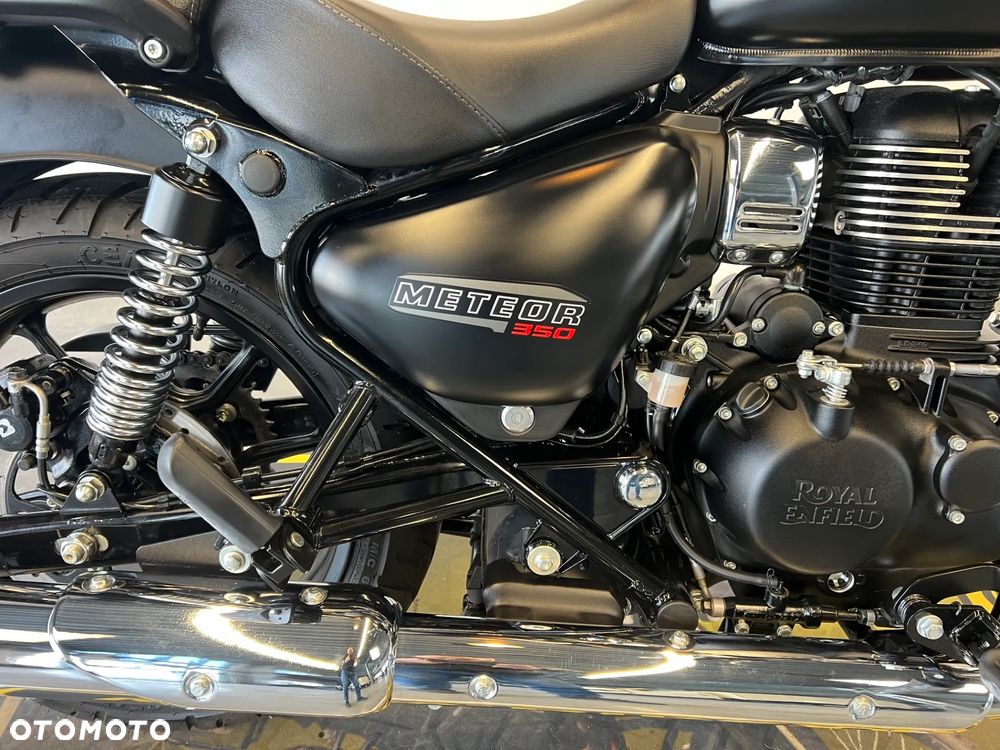 Royal Enfield Meteor - 30