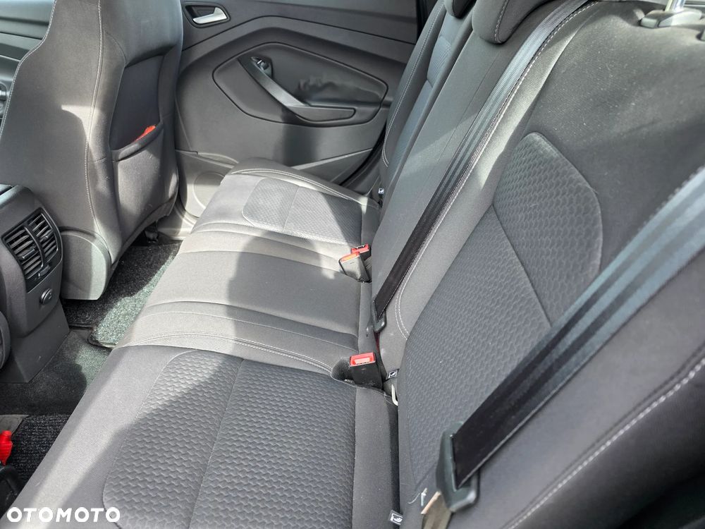 Ford Kuga - 9