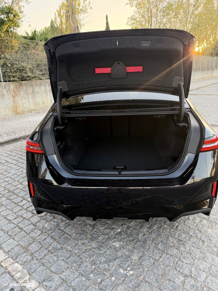 BMW i5 eDrive40 Pack Desportivo M Pro - 32