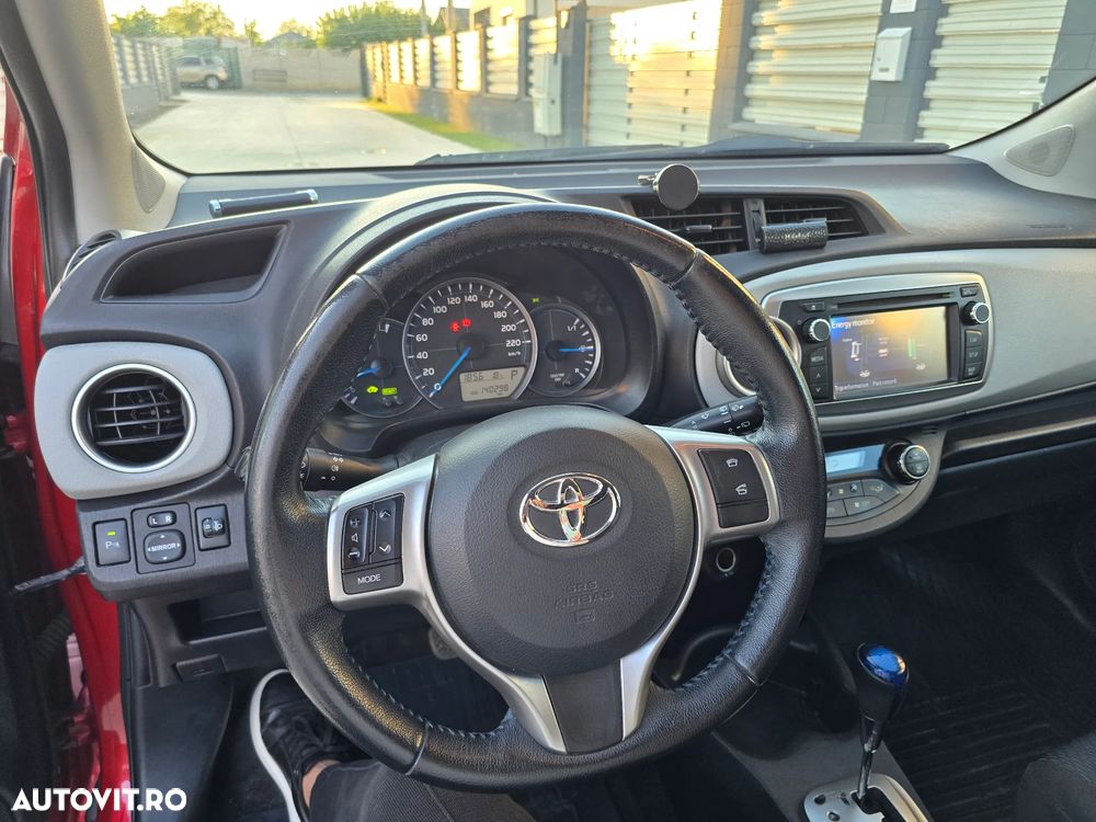 Toyota Yaris - 8