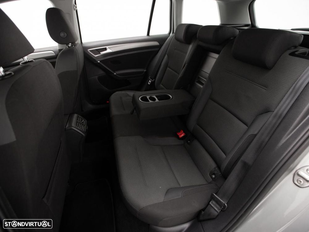 VW Golf Variant 1.6 TDi GPS Edition - 9