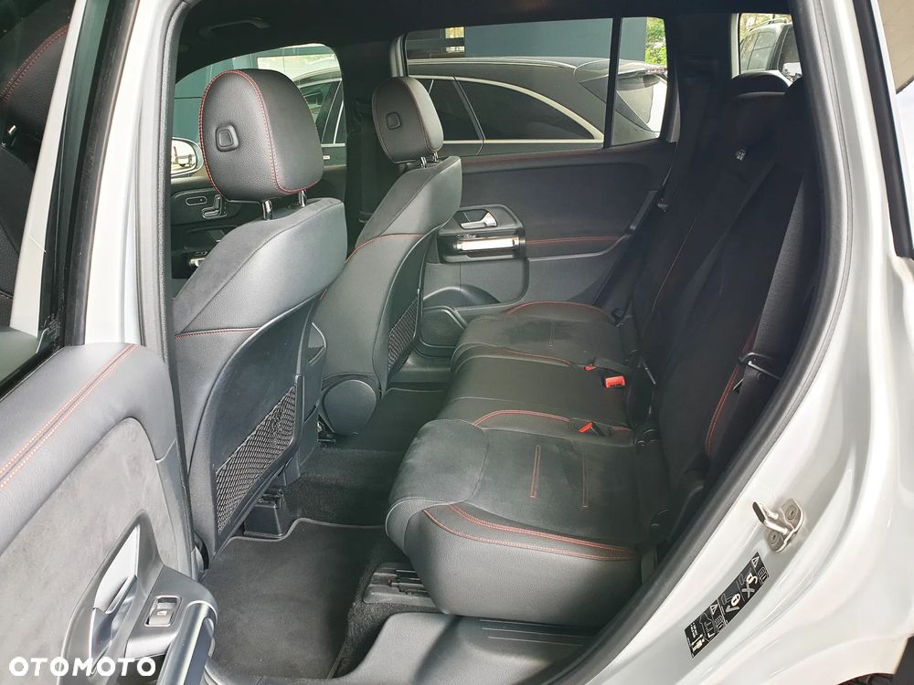 Mercedes-Benz GLB 200 d 4-Matic AMG Line 8G-DCT - 12