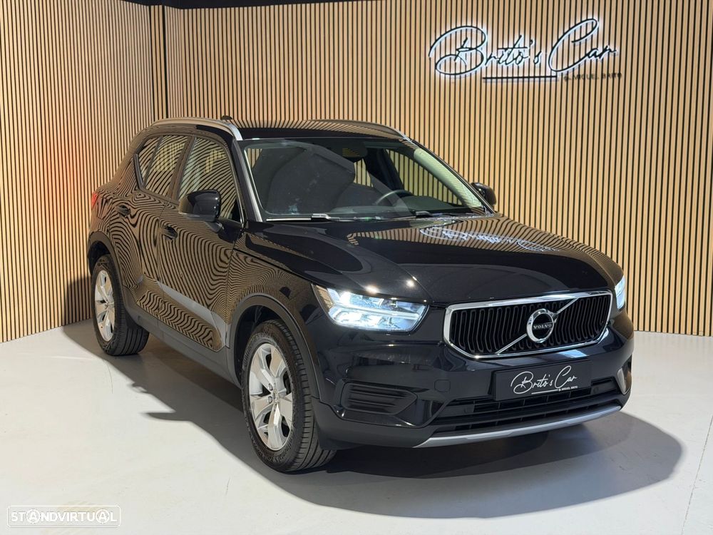 Volvo XC 40 T3 Geartronic Momentum Pro - 1