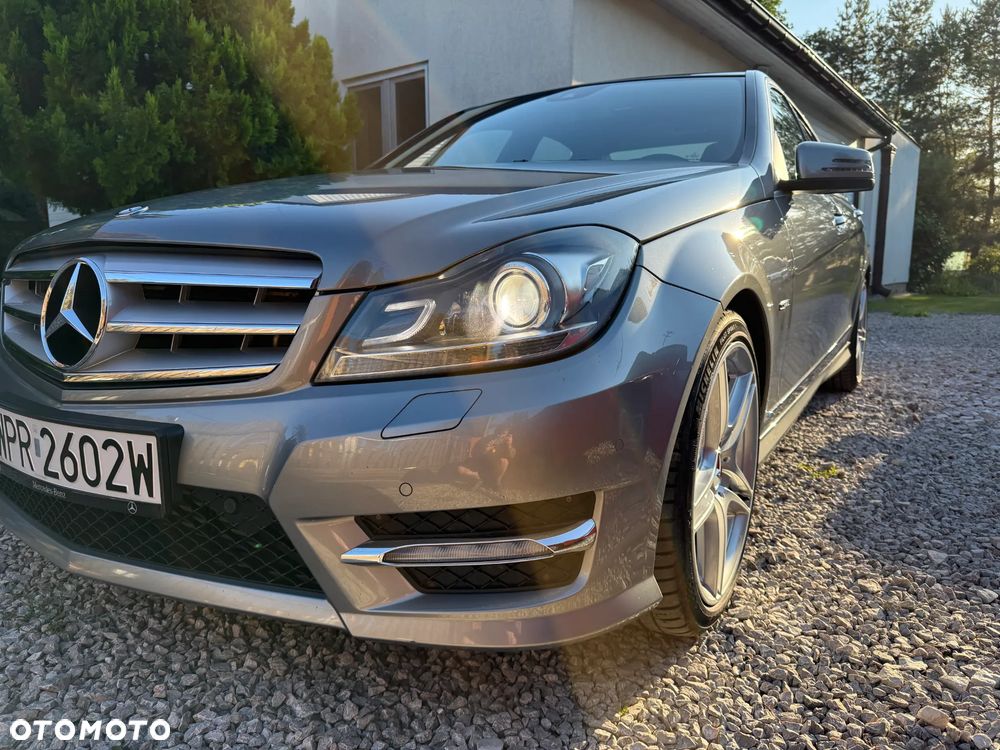 Mercedes-Benz Klasa C 200 (BlueEFFICIENCY) 7G-TRONIC Avantgarde - 3