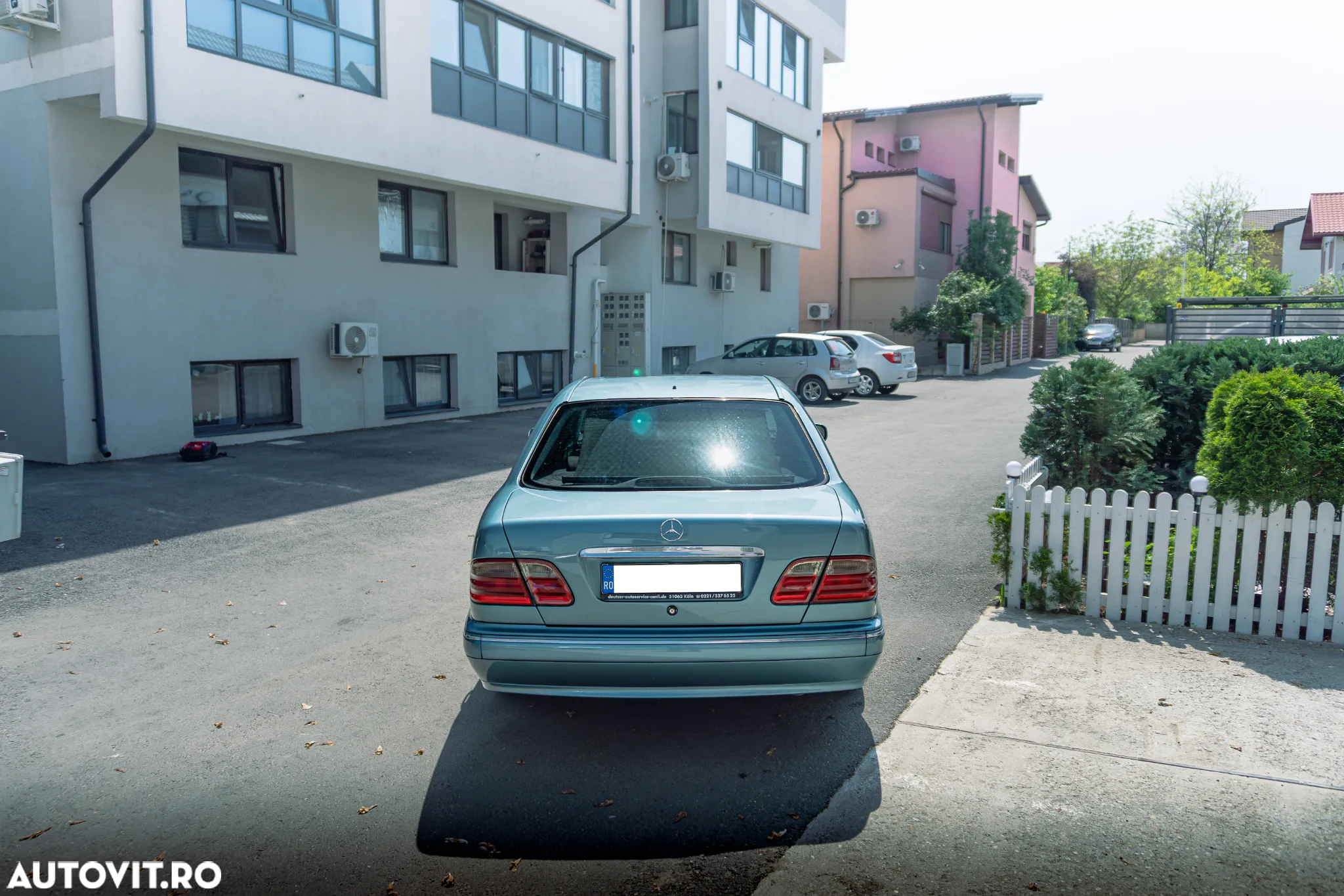 Mercedes-Benz E 220 CDI Aut Elegance - 3