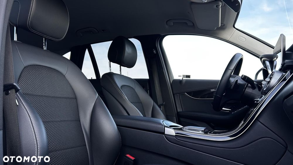 Mercedes-Benz GLC 200 d 4-Matic - 24