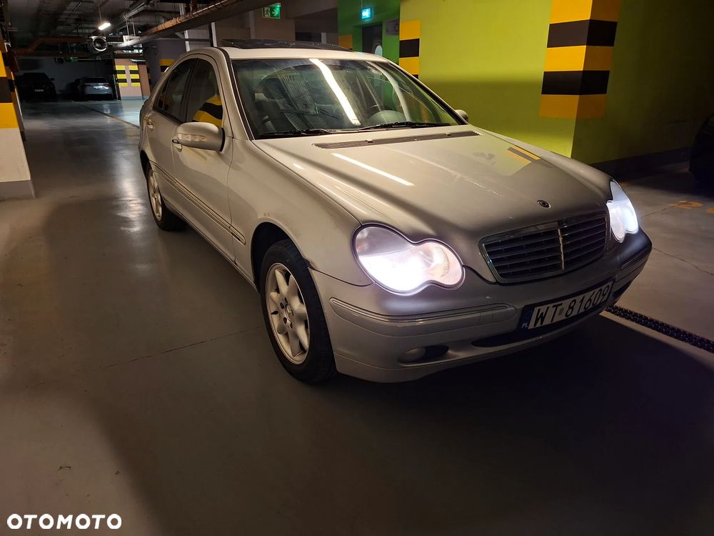 Mercedes-Benz Klasa C 200 Kompressor Elegance - 4