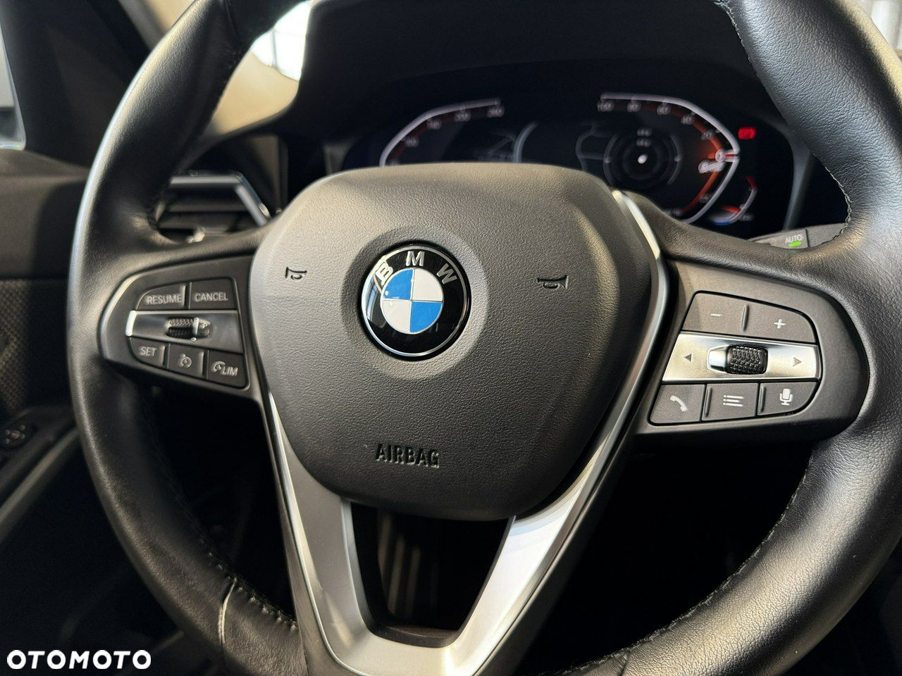 BMW Seria 3 - 16