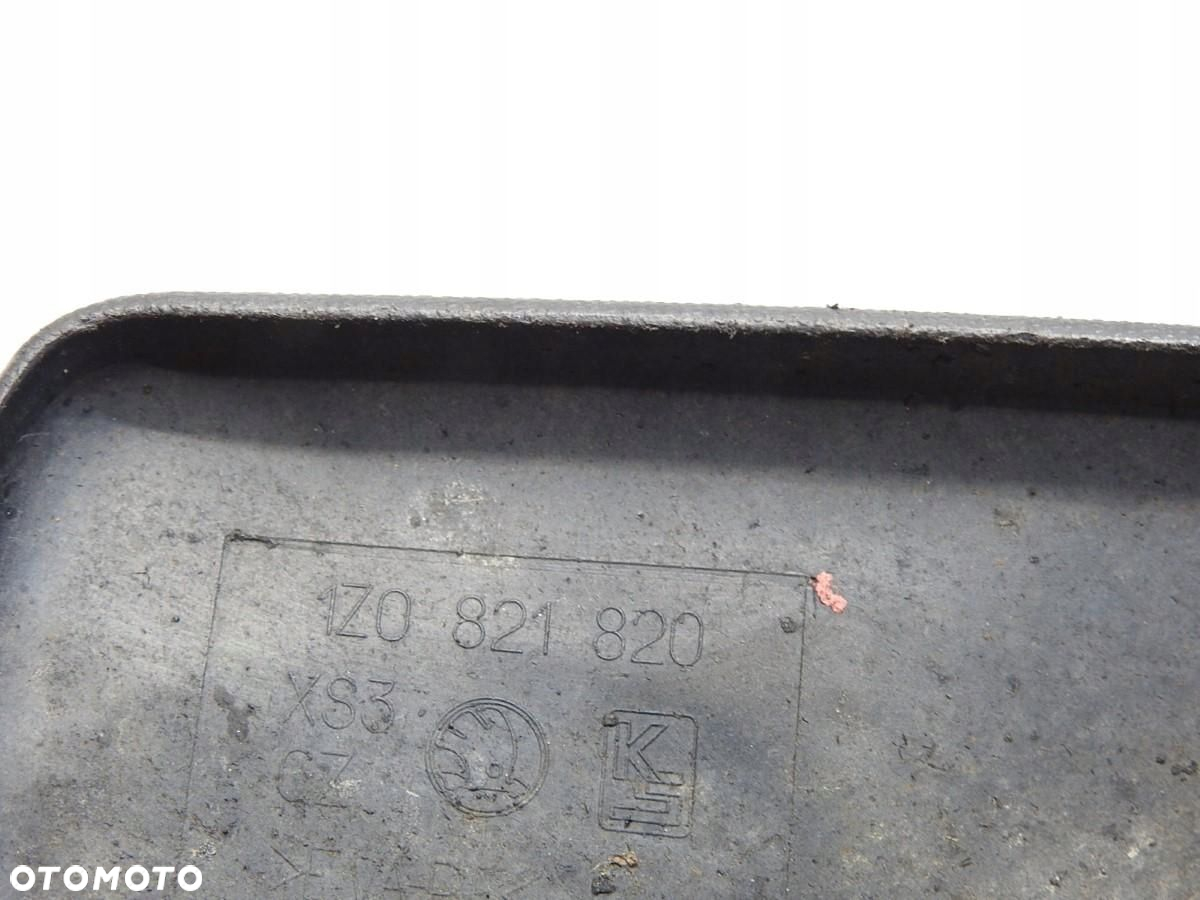 CHLAPACZ PRAWY PRZÓD SKODA OCTAVIA II LIFT 1Z0821820 - 5