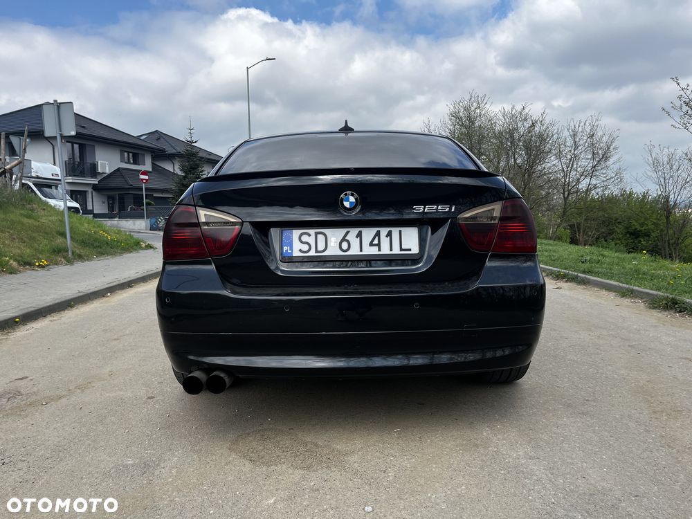 BMW Seria 3 325i - 5