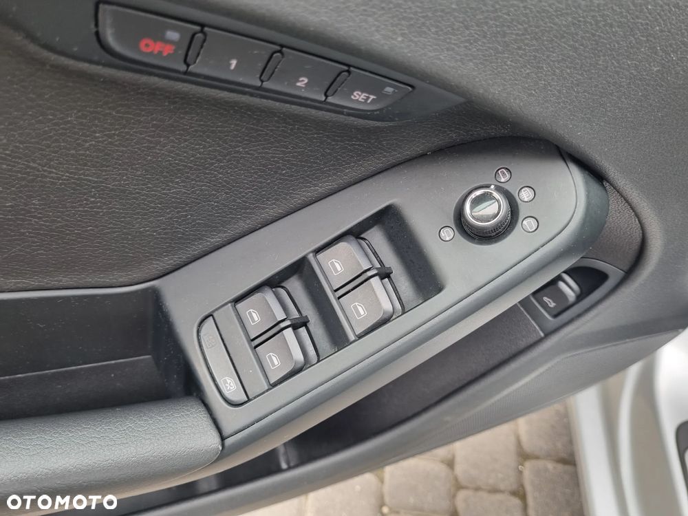 Audi A4 Avant 2.0 TFSI quattro S tronic S line Sportpaket - 23