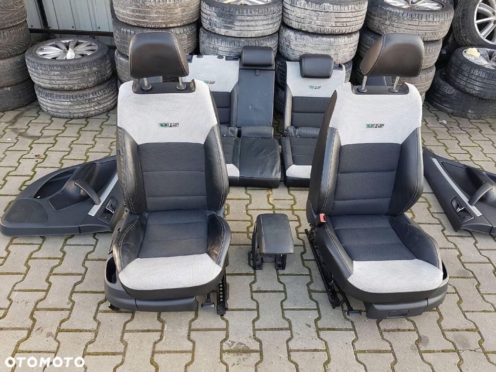 SKODA OCTAVIA 2 II HB VRS RS FOTELE KANAPA - 2