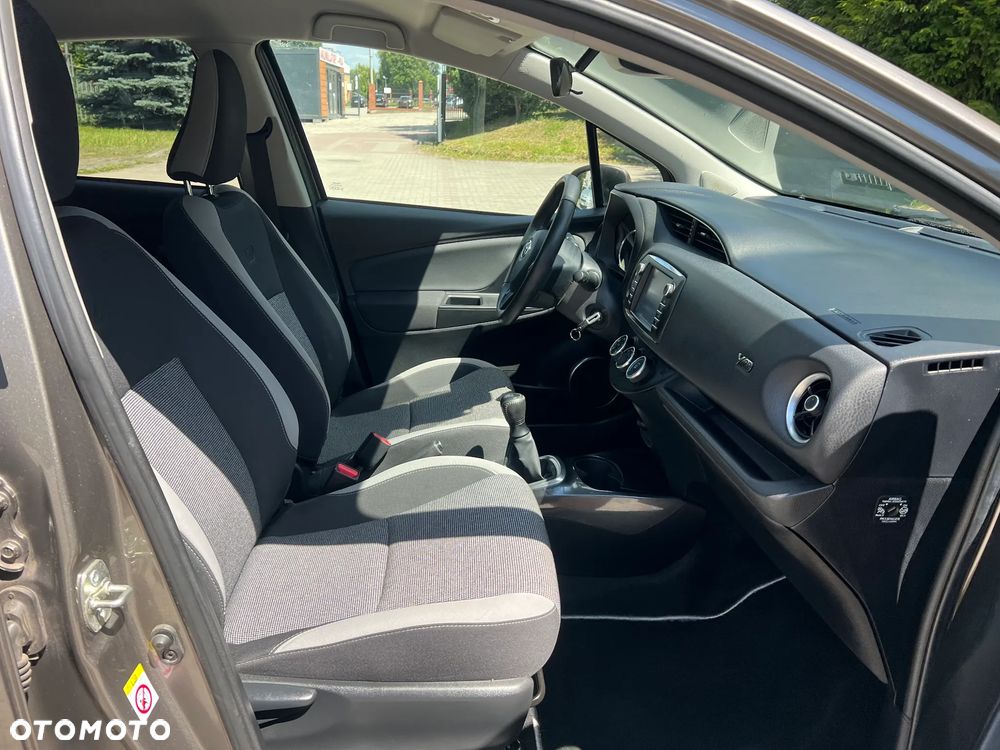 Toyota Yaris 1.0 VVT-i Y20 Club - 15