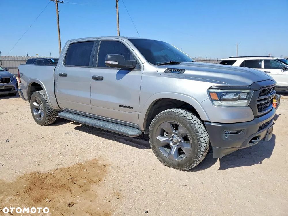 RAM 1500 Crew Cab Shortbed Bighorn - 2