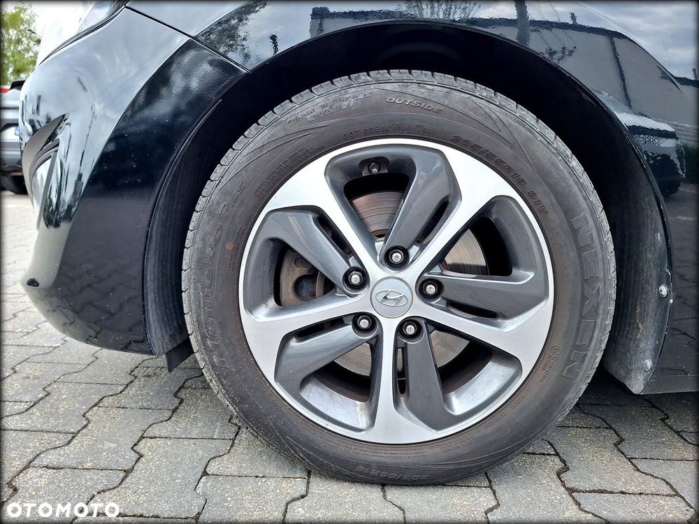 Hyundai i30 1.6 Premium - 21