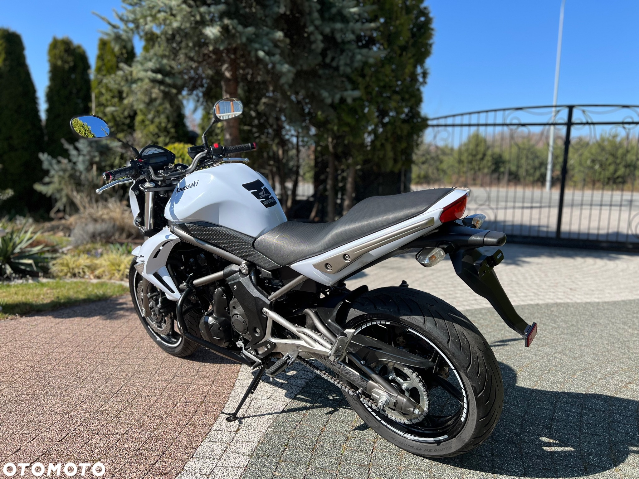 Kawasaki ER - 19