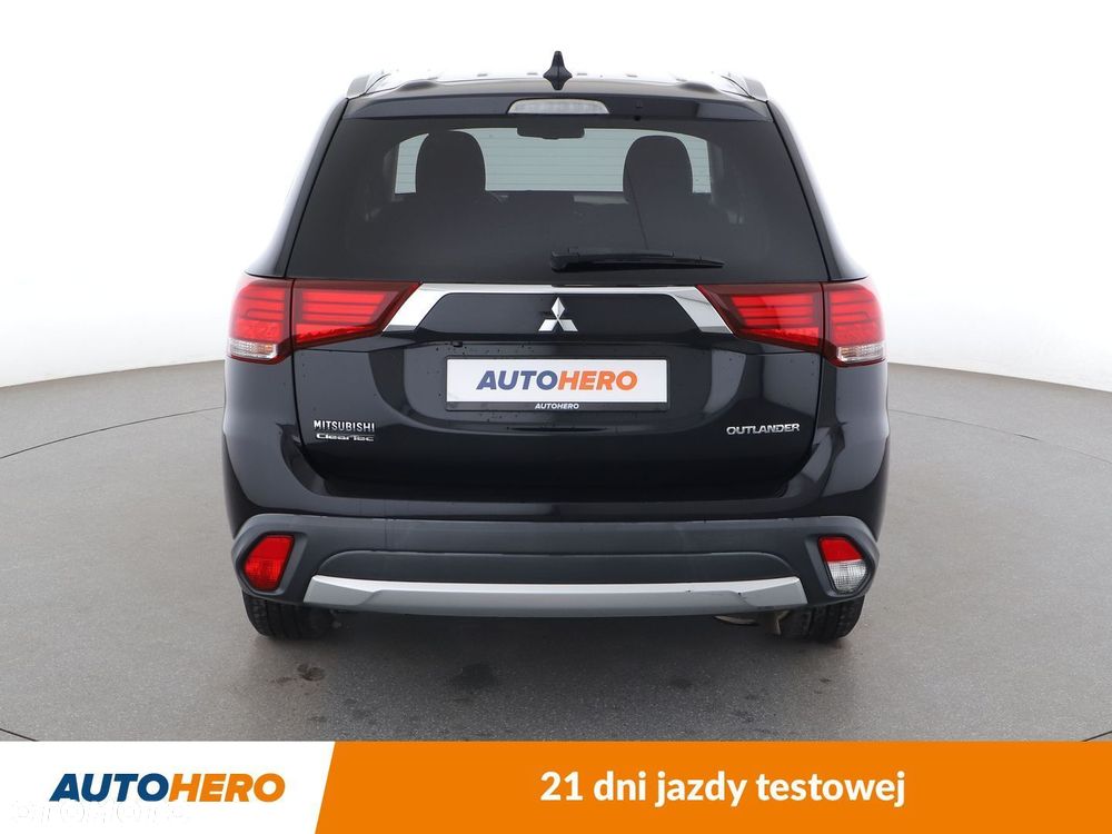Mitsubishi Outlander - 5