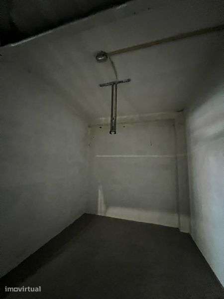 Alugo Garagem urgezes, Guimaraes - Grande imagem: 2/2