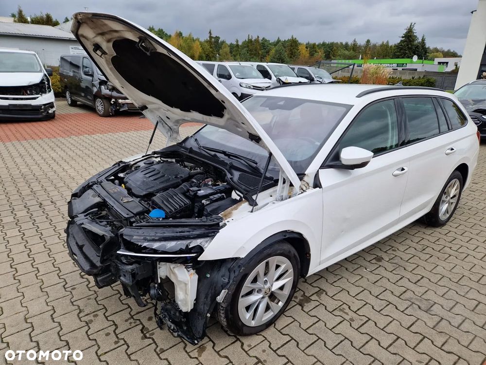 Skoda Octavia 2.0 TDI Ambition DSG - 9