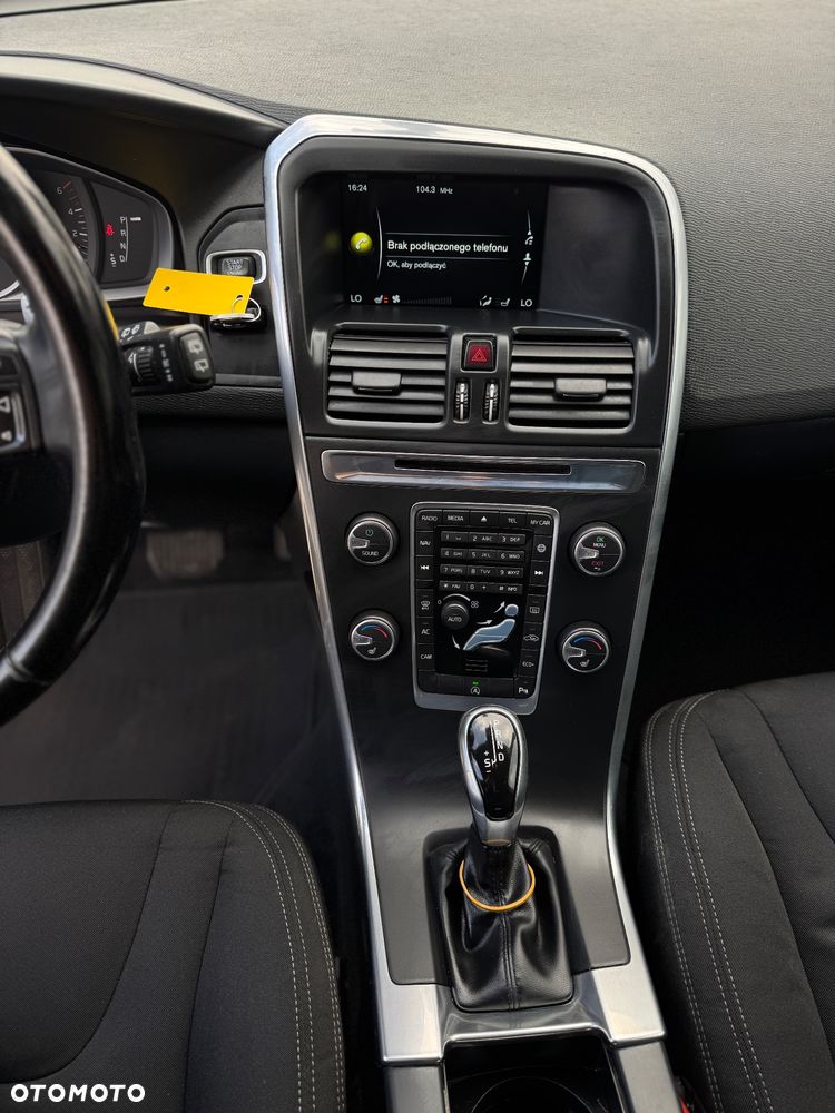 Volvo XC 60 D4 Geartronic Kinetic - 21