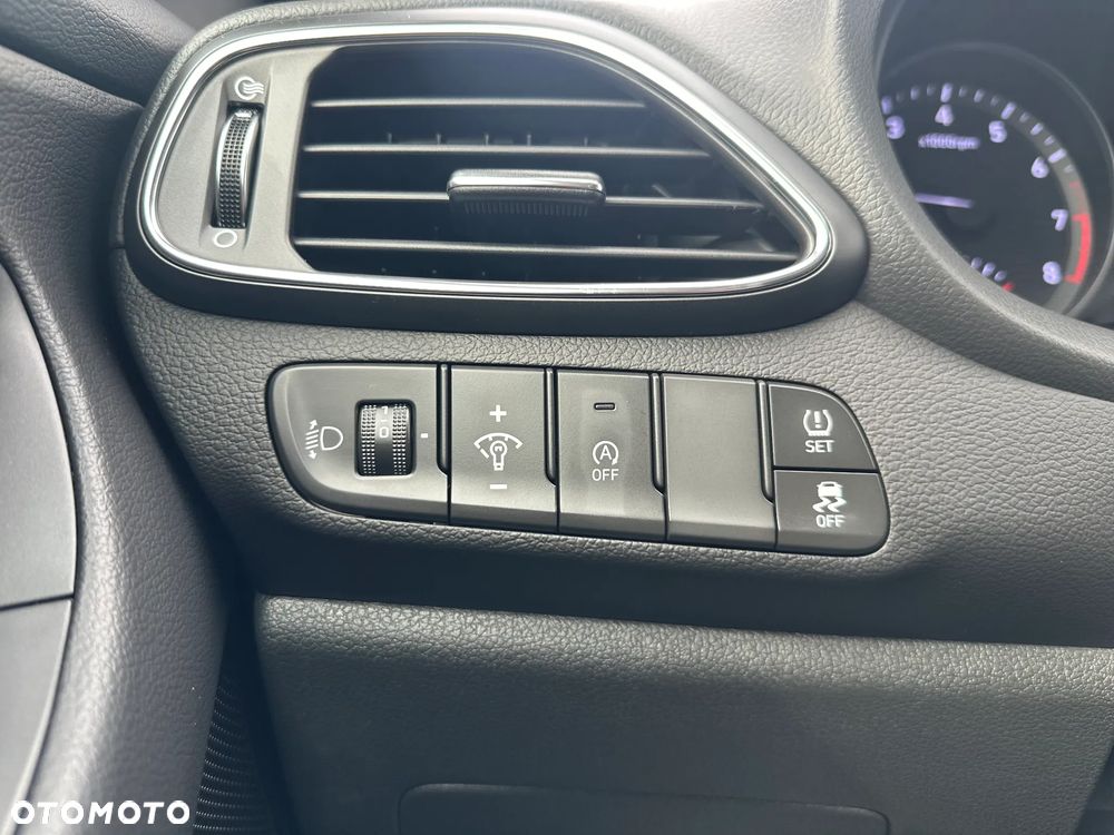 Hyundai i30 1.0 T-GDI Modern - 18