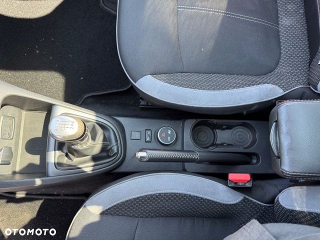 Renault Captur - 19