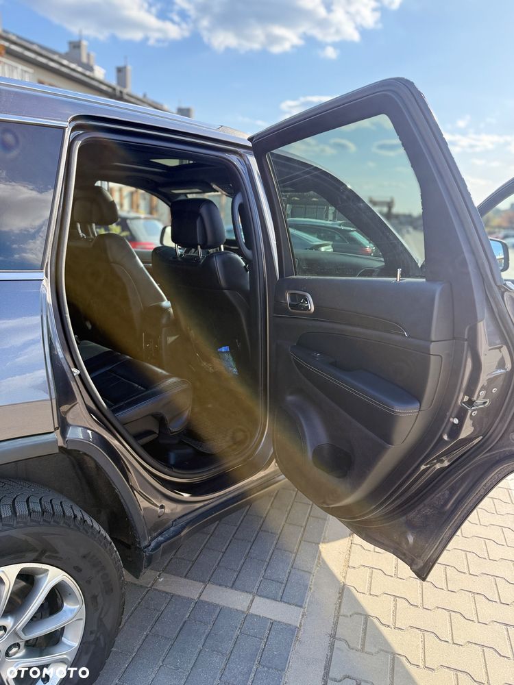 Jeep Grand Cherokee - 10