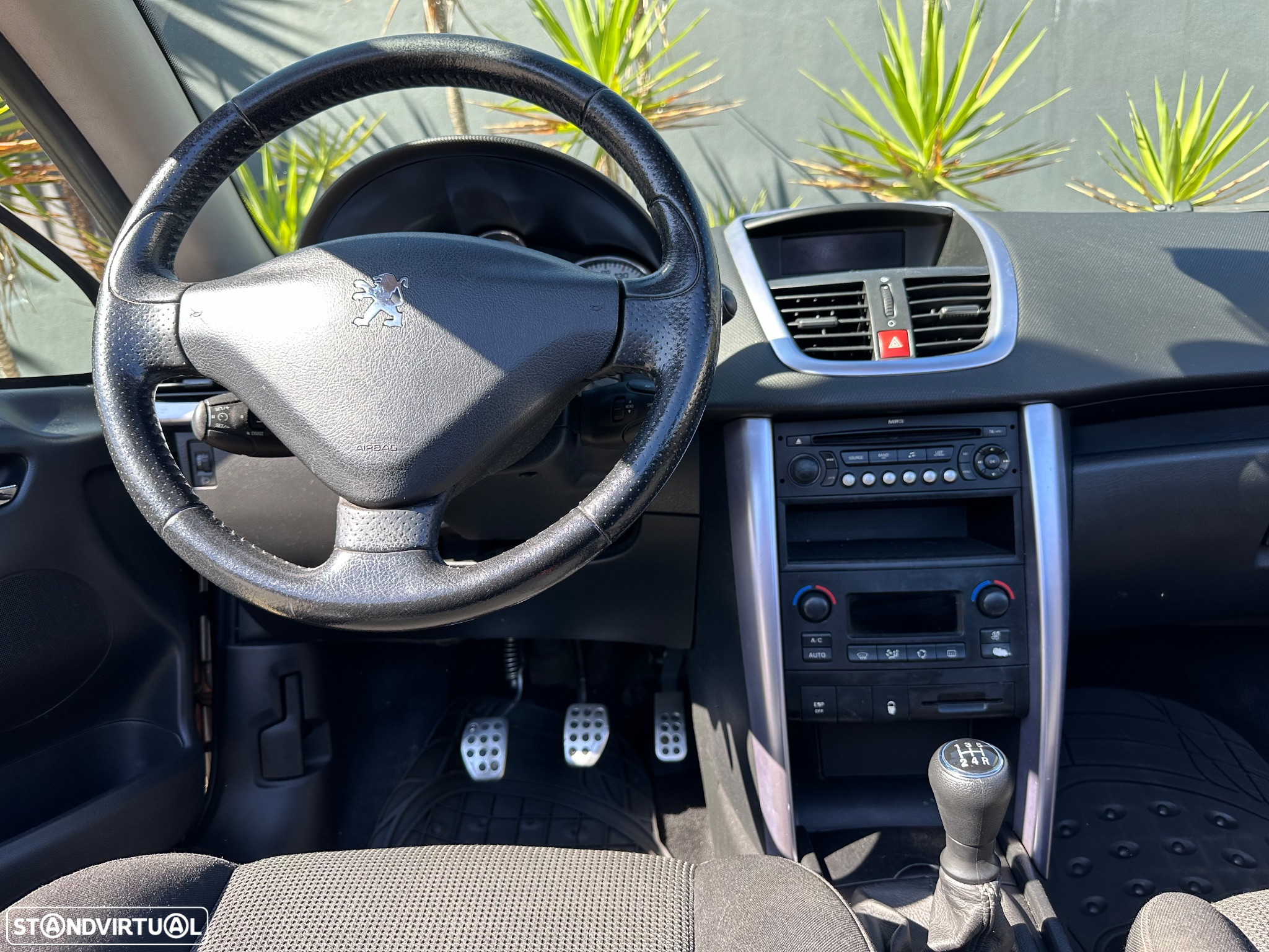 Peugeot 207 CC 1.6 HDi FAP Sport - 14