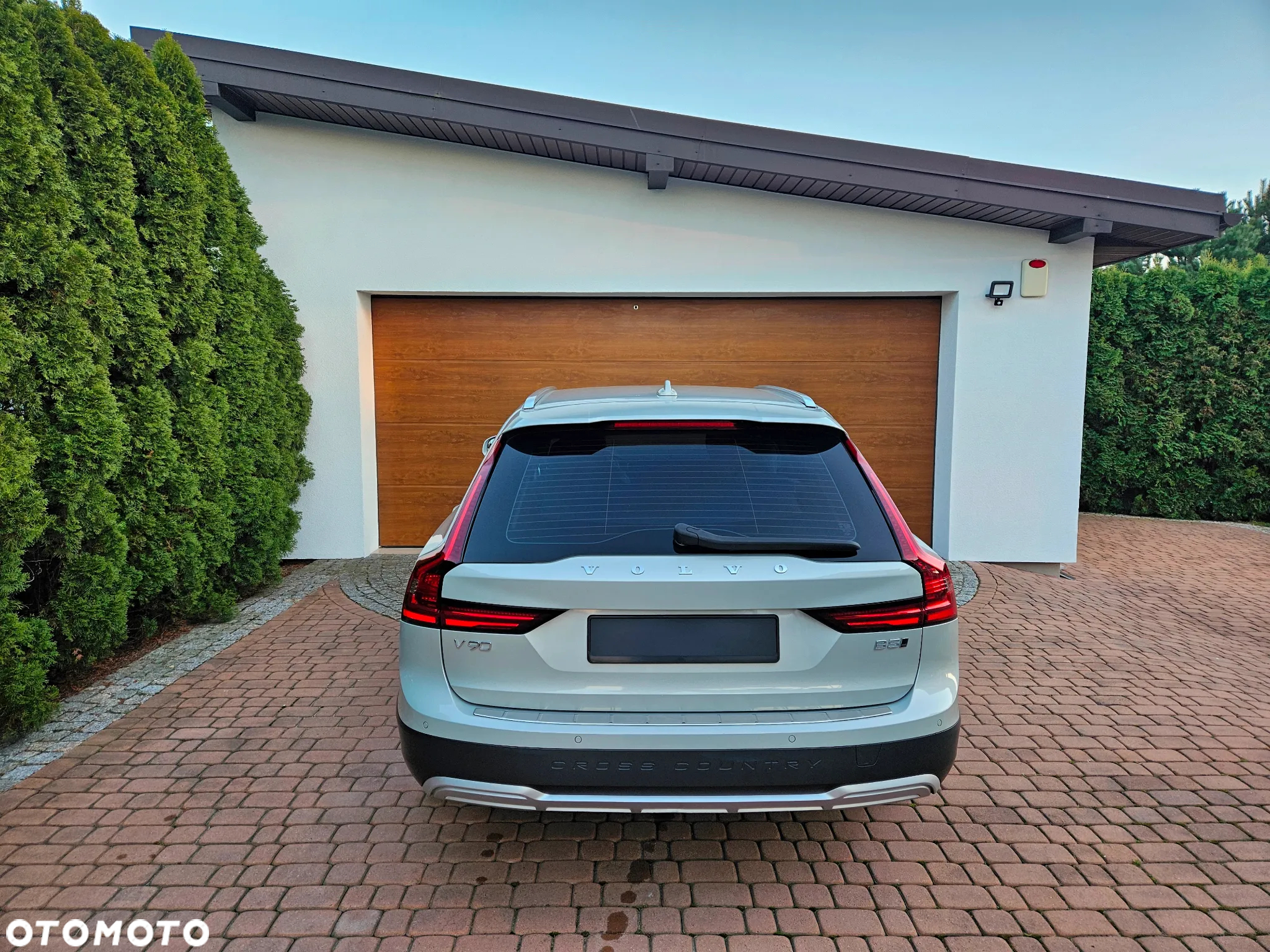 Volvo V90 Cross Country - 8
