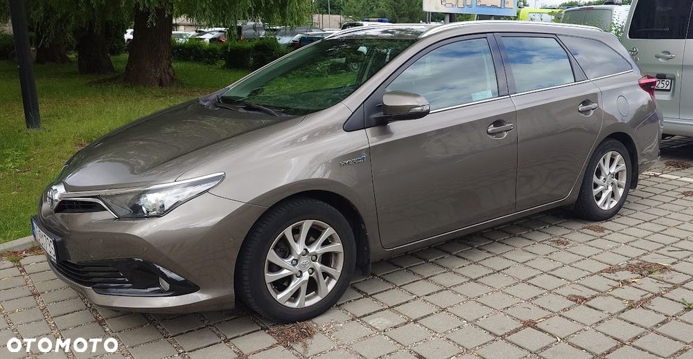 Toyota Auris - 2