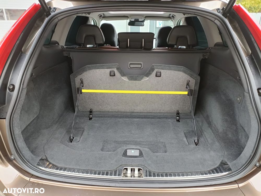 Volvo XC 60 D4 AWD Geartronic Summum - 20