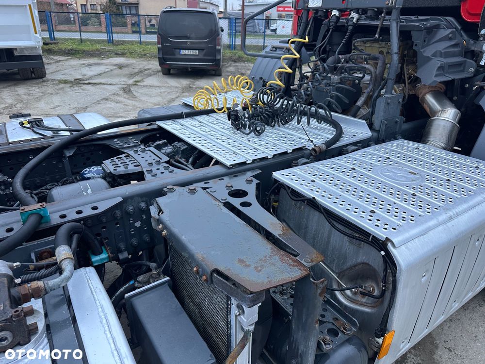 Mercedes-Benz Arosc - 13