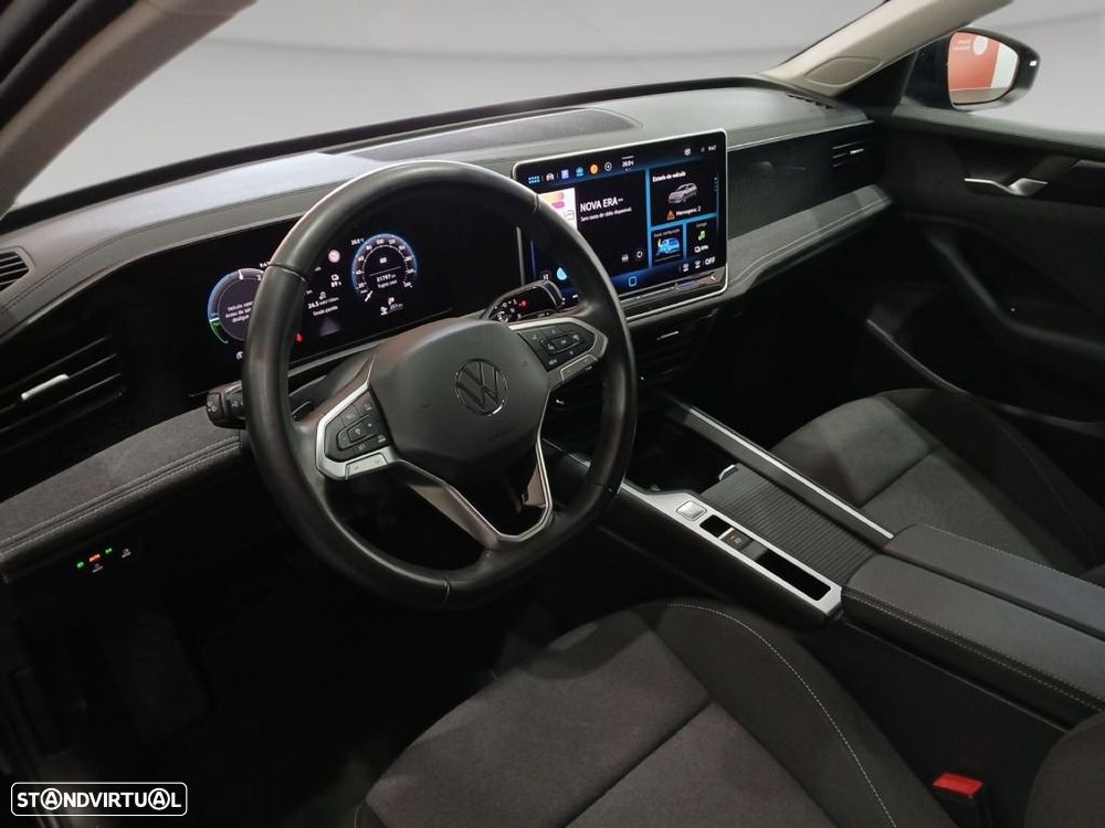 VW Passat Variant 1.5 TSI eHybrid DSG - 13