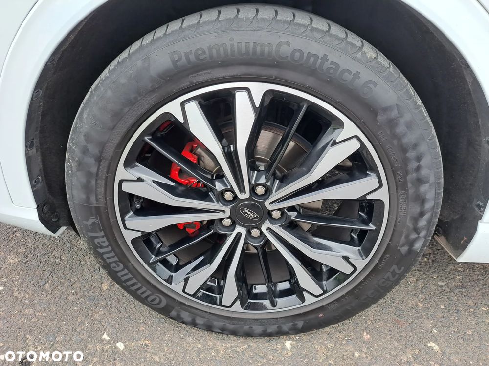 Ford Kuga 2.0 EcoBlue mHEV FWD ST-Line X - 35