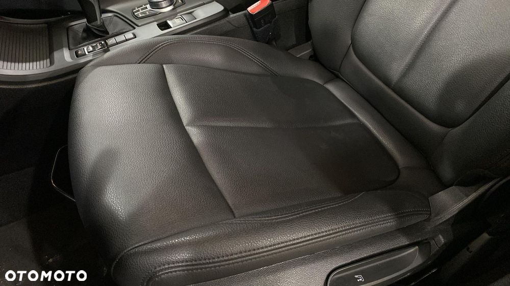 BMW X1 sDrive18i Advantage - 18