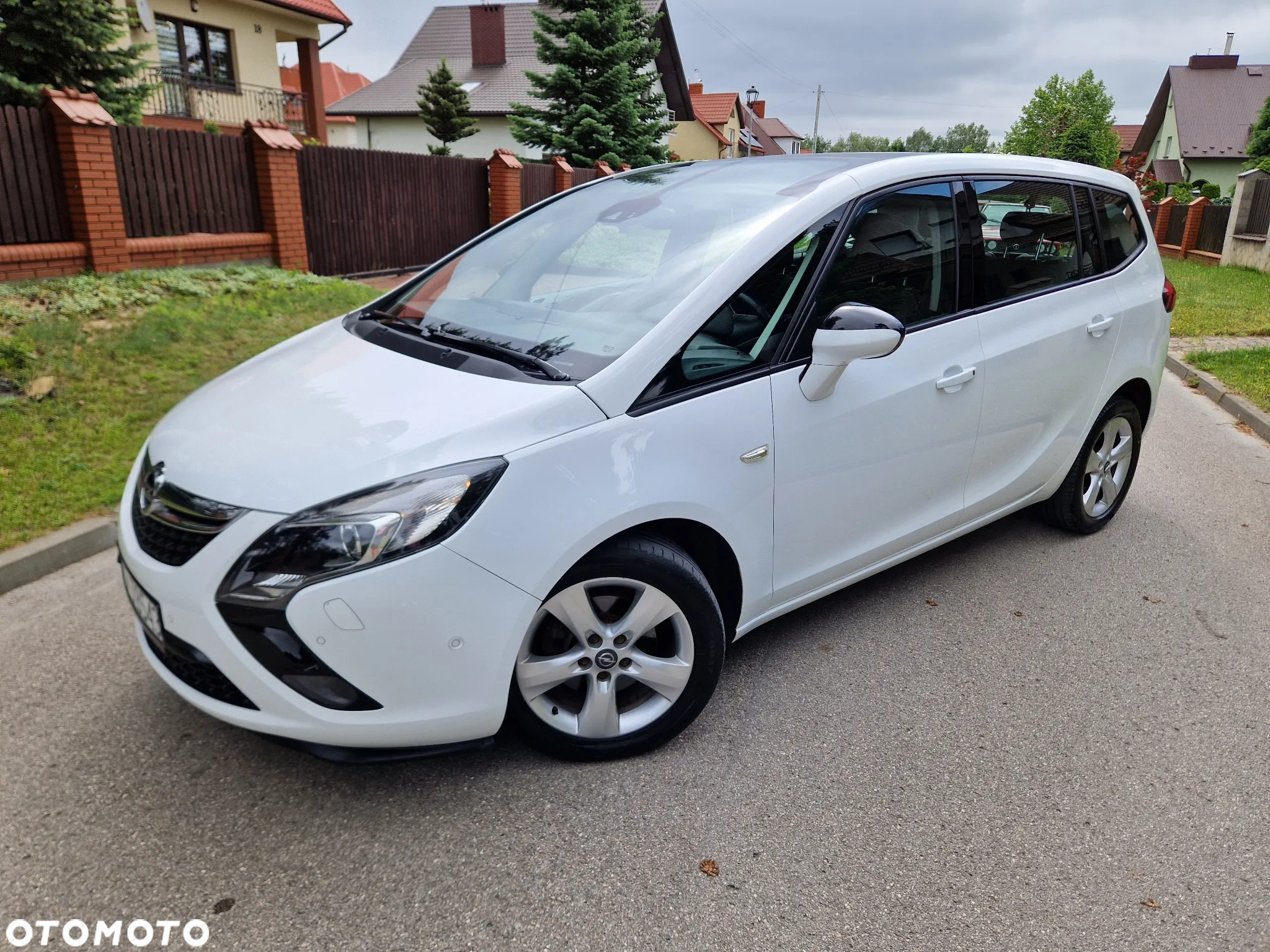 Opel Zafira 1.6 T SIDI Cosmo S&S - 3