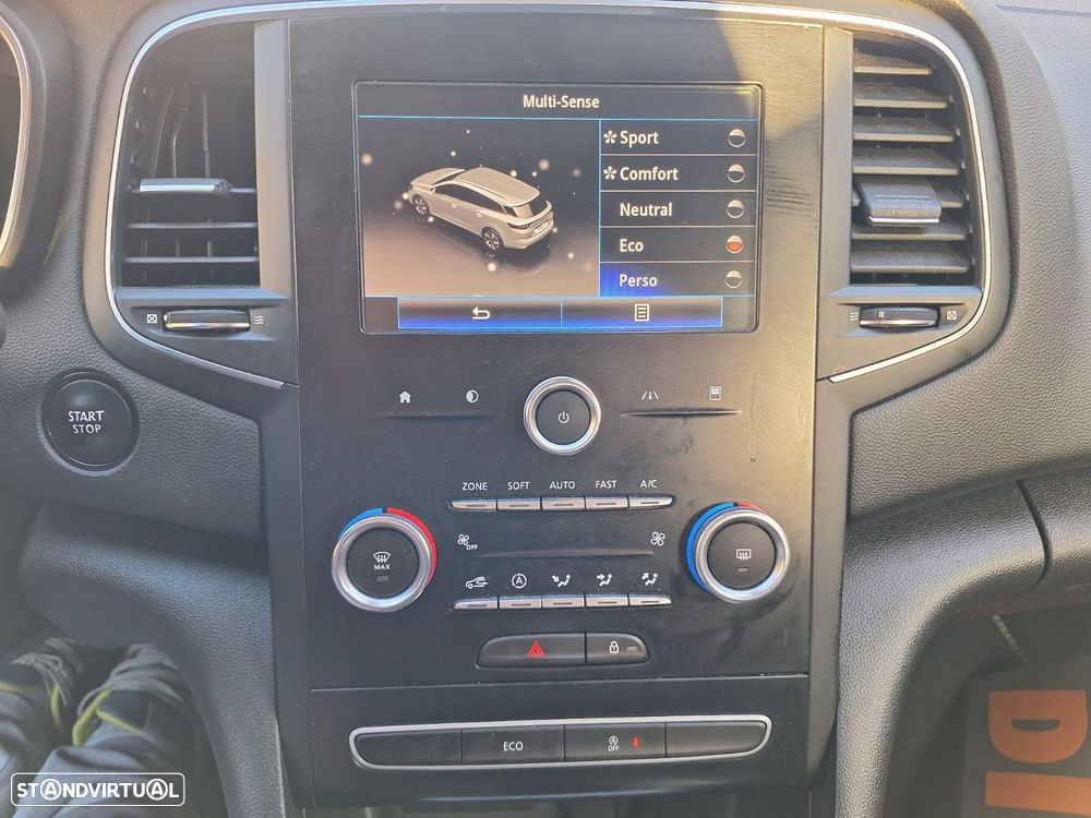 Renault Mégane 1.5 dCi Intens - 12