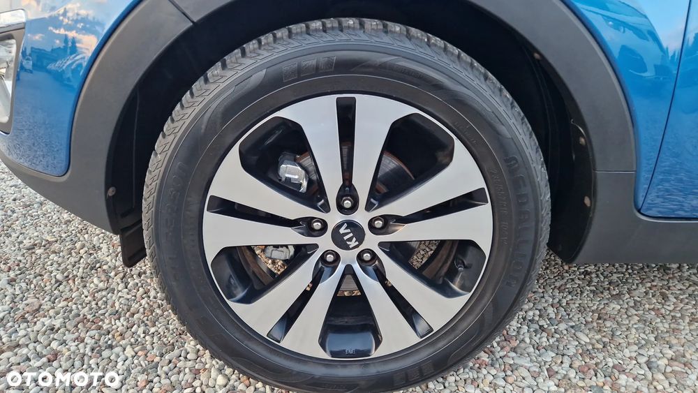 Kia Sportage 2.0 CRDI 4WD Automatik Spirit - 32