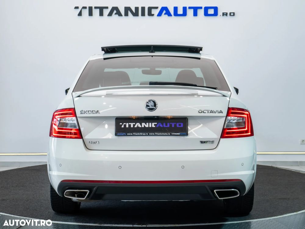 Skoda Octavia 2.0 TDI 4X4 DSG RS - 11