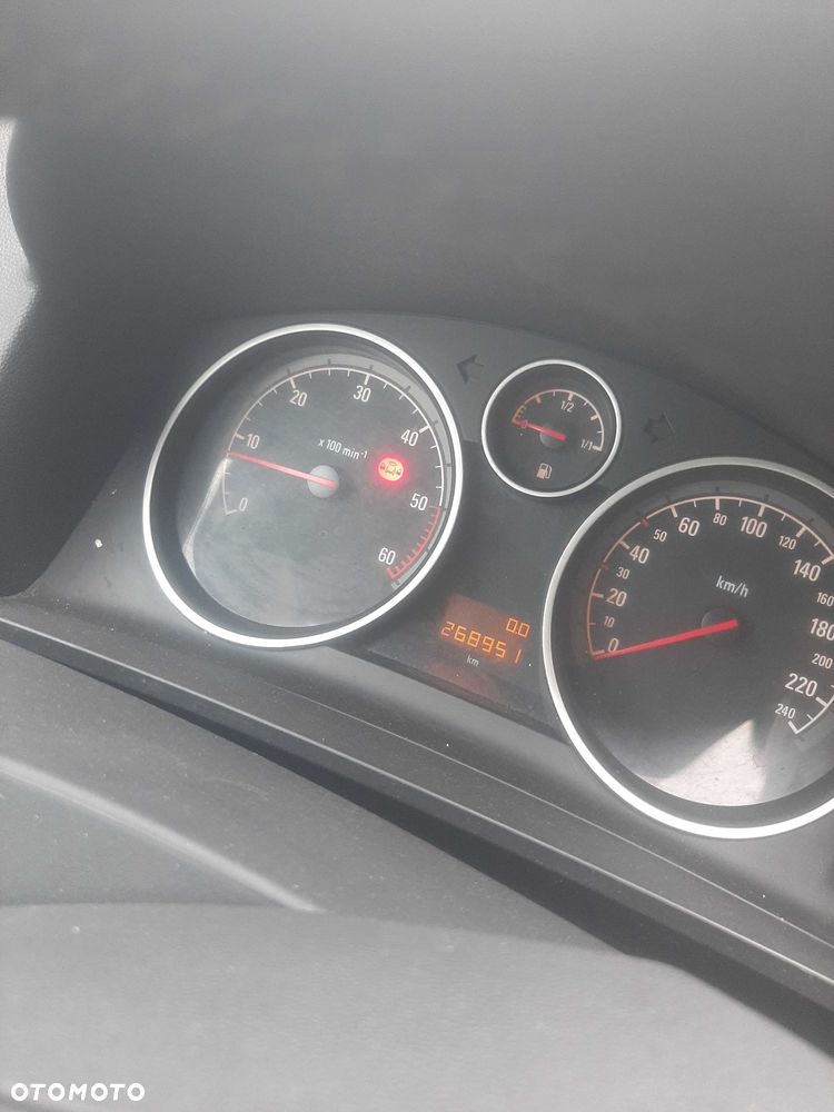 Opel Zafira - 2