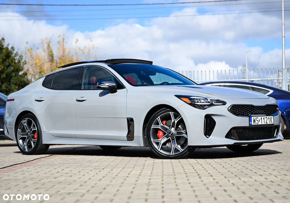 Kia Stinger 3.3 T-GDI V6 GT AWD - 36