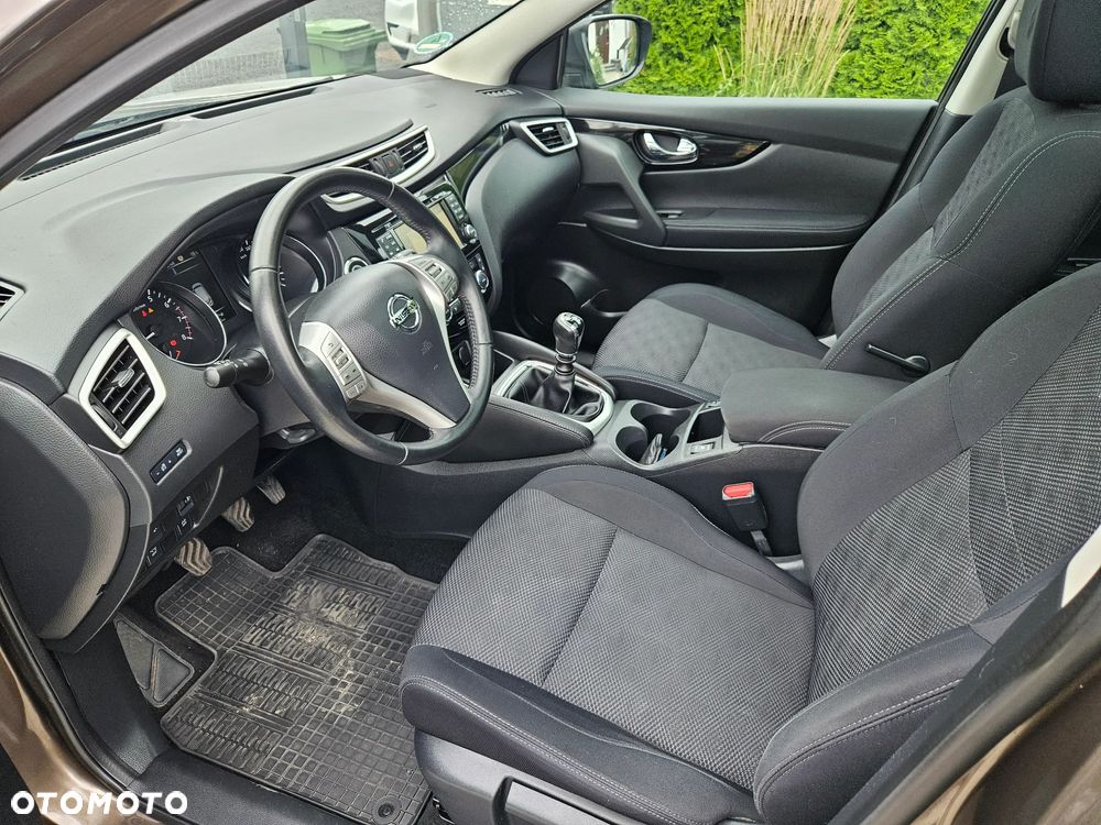 Nissan Qashqai 1.2 DIG-T N-Connecta EU6 - 10