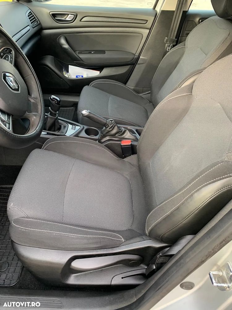 Renault Megane - 7
