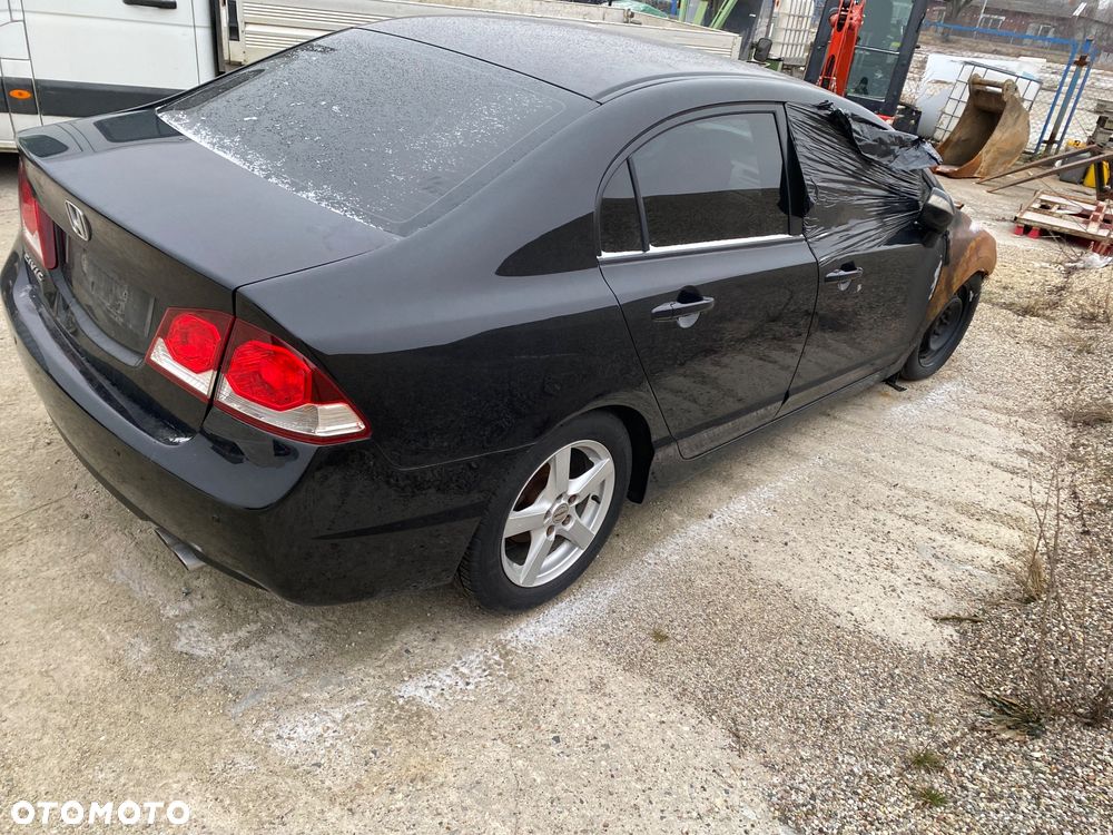 Honda Civic 1.8 Comfort - 3