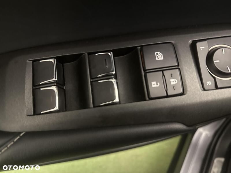 Lexus NX 300h Optimum AWD - 12