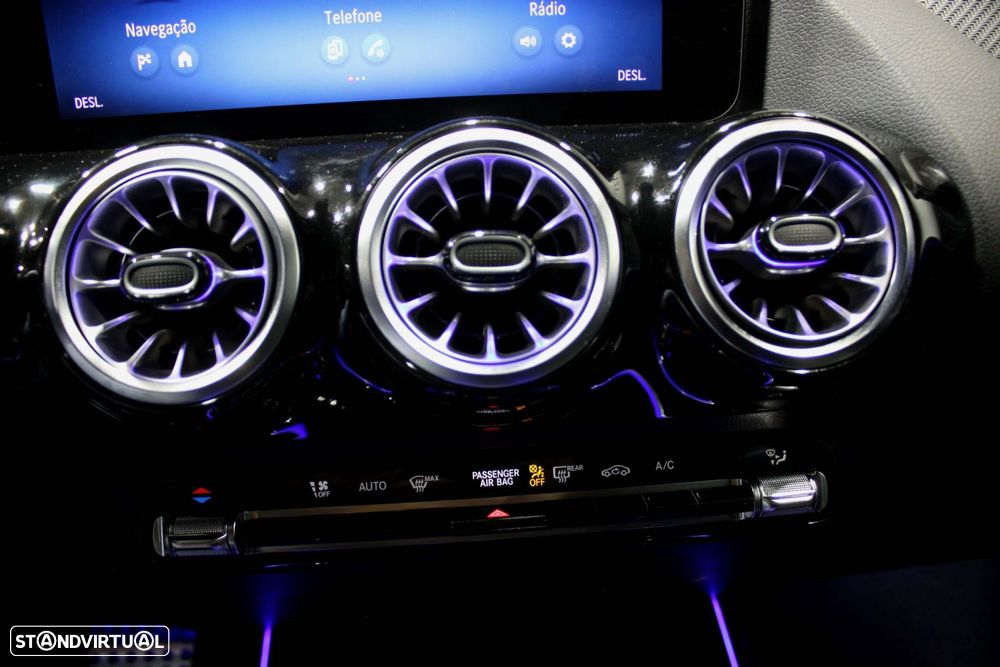 Mercedes-Benz GLA 180 d AMG Line - 36