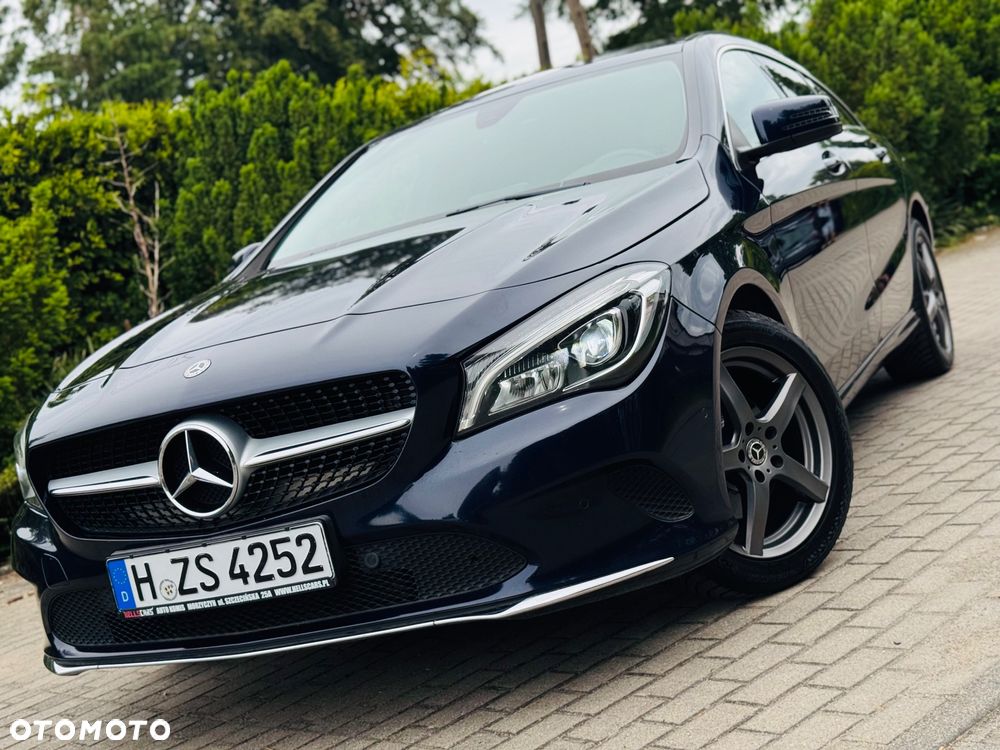 Mercedes-Benz CLA 180 d AMG Line - 38