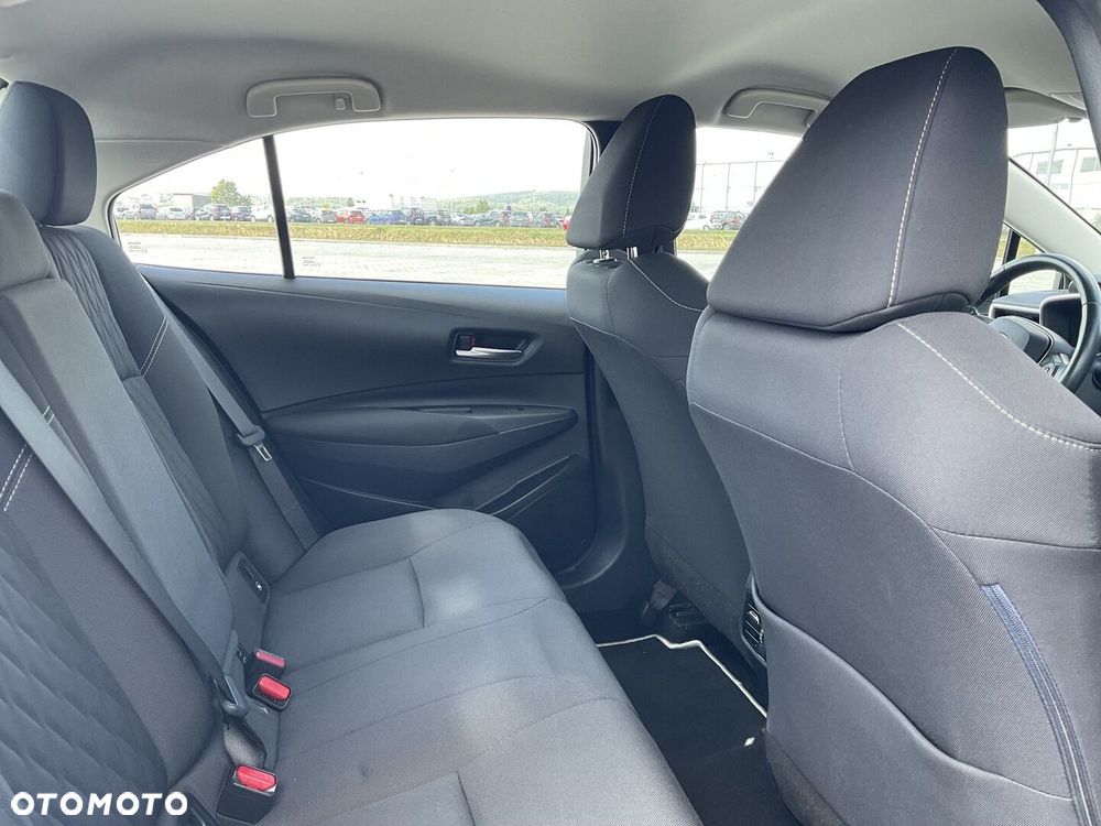 Toyota Corolla 1.8 Hybrid Comfort - 17