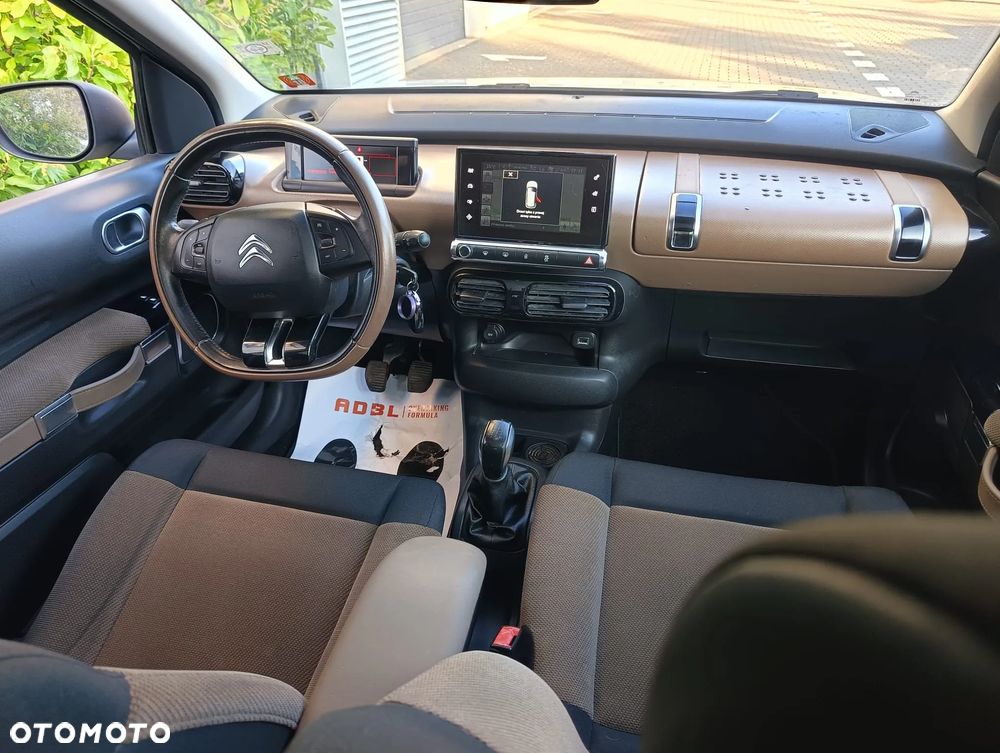 Citroën C4 Cactus 1.2 PureTech Shine Edition - 18