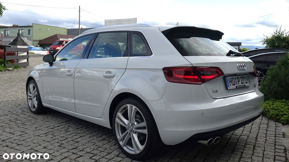 Audi A3 Sportback - 13